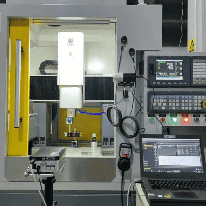 4-осна Цнц машина за струг за дрво